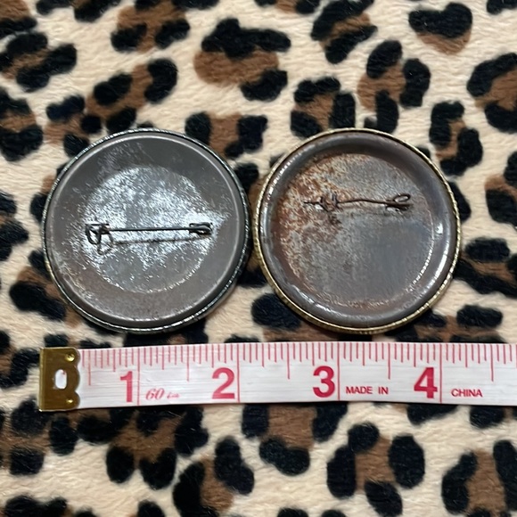 DEEP PURPLE 💜 TED NUGENT 🎸 Vintage Rock Button Pin Pinback Collectible 70s - Picture 4 of 14